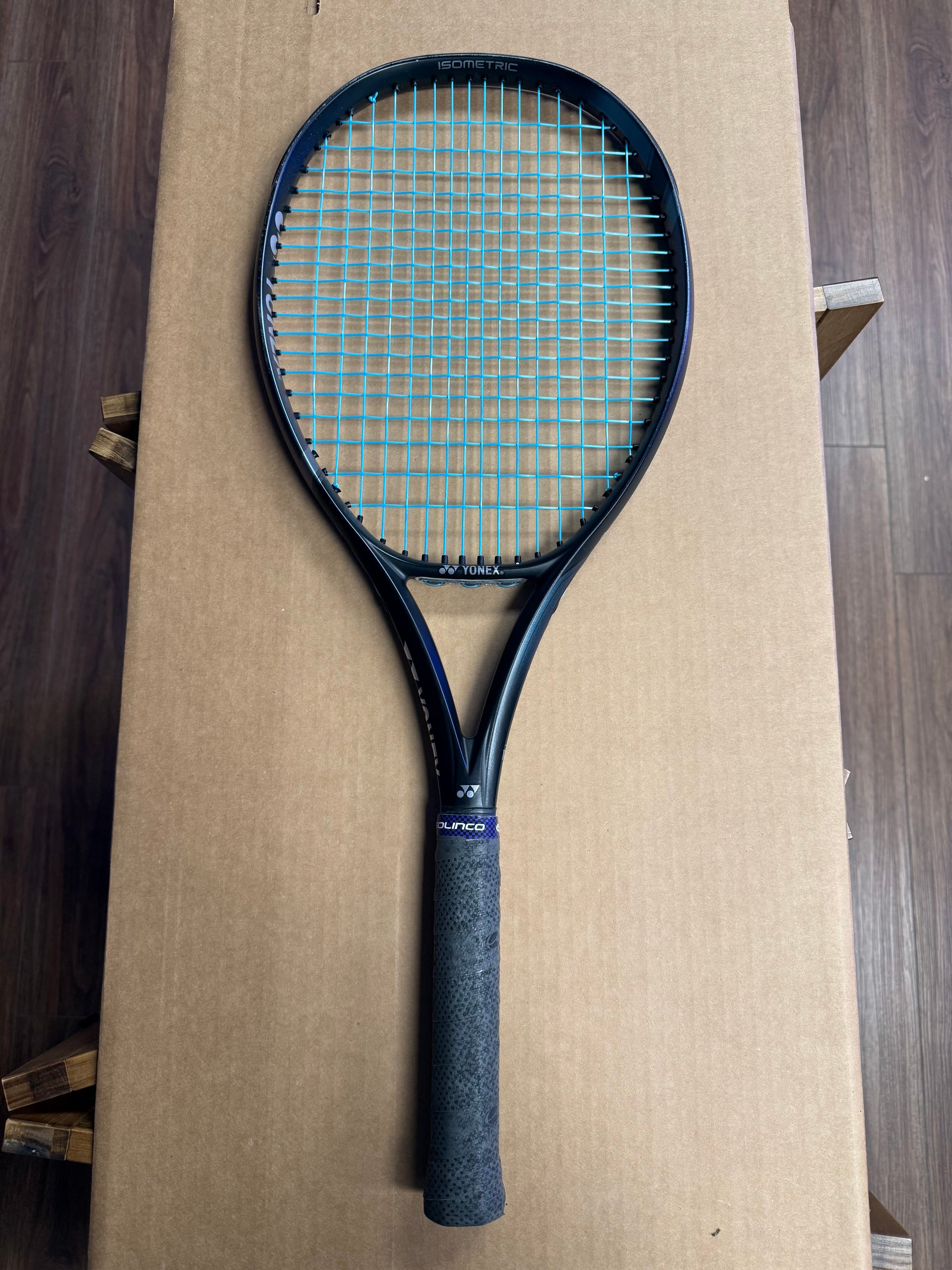 Yonex Ezone 100L (2) WYSIWYG