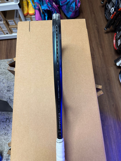 Yonex EZONE 100 (2022)